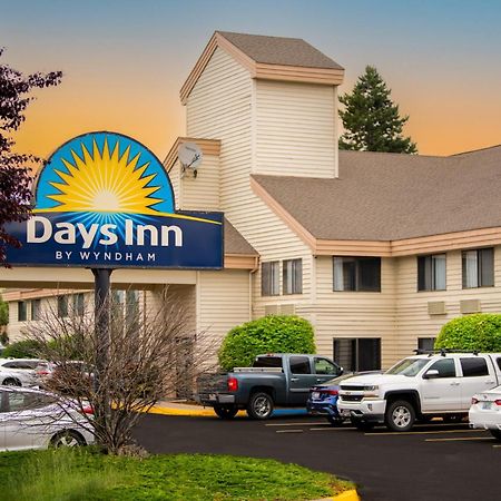 Days Inn By Wyndham Кер д'Ален Екстериор снимка