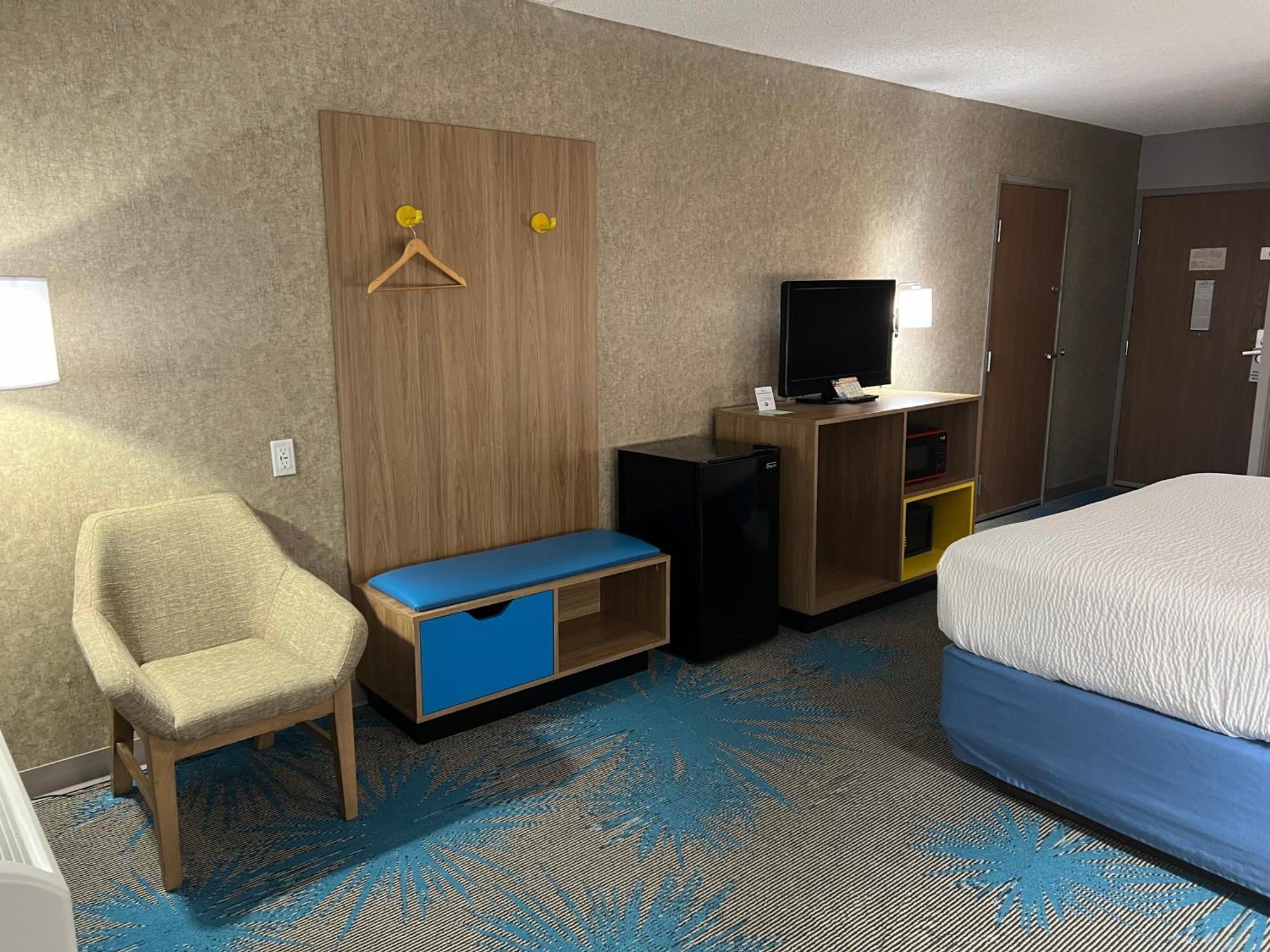Days Inn By Wyndham Кер д'Ален Екстериор снимка